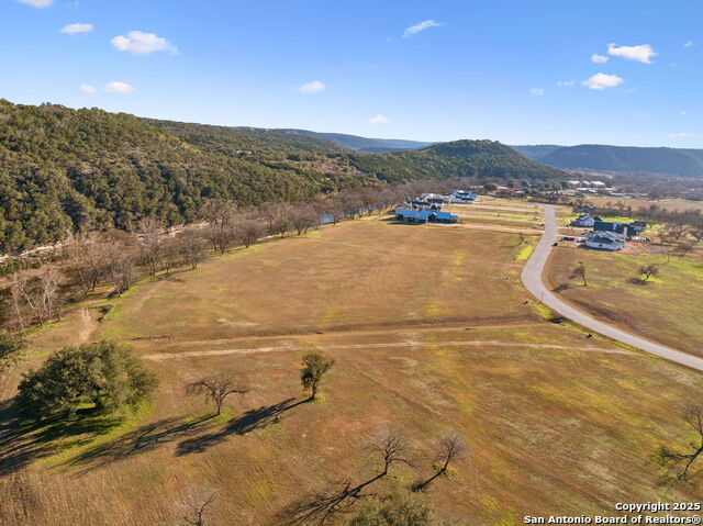 Image 20 of 29 For 849 Bingham  