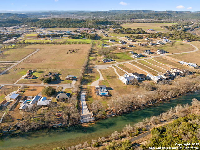 Image 24 of 29 For 849 Bingham  