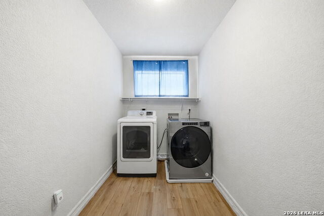 Image 18 of 24 For 13030 Cipresso Palco