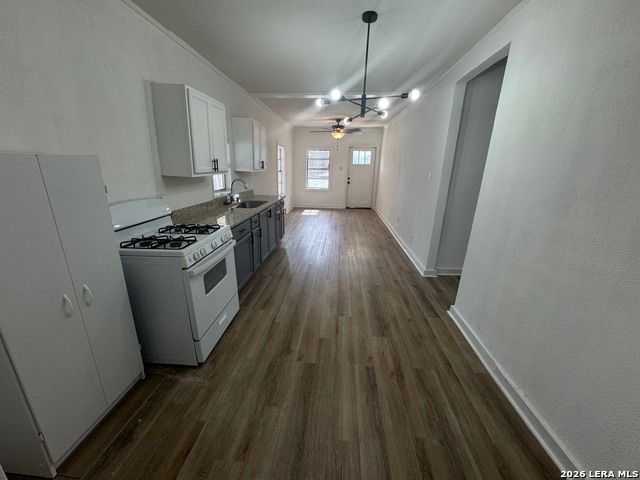 Listing photo id 10 for 1409 Flanders