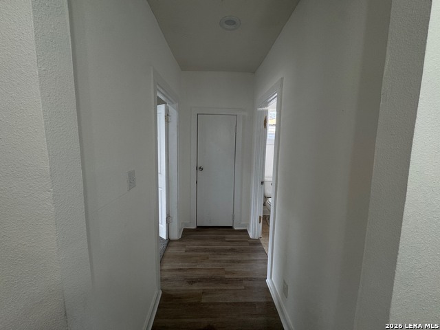 Listing photo id 13 for 1409 Flanders