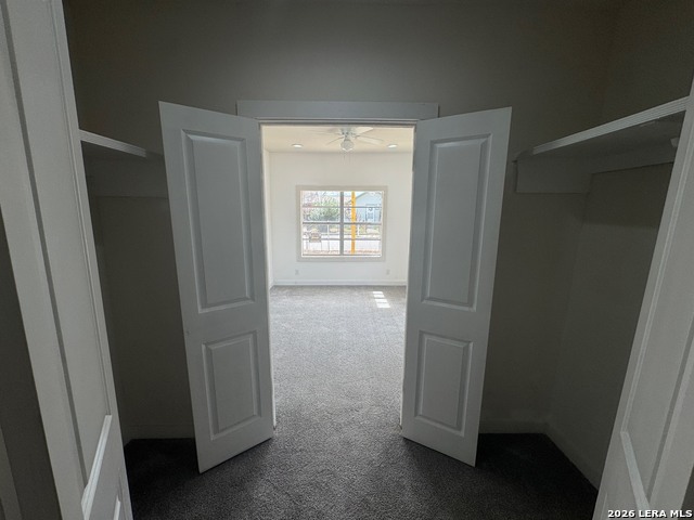 Listing photo id 14 for 1409 Flanders