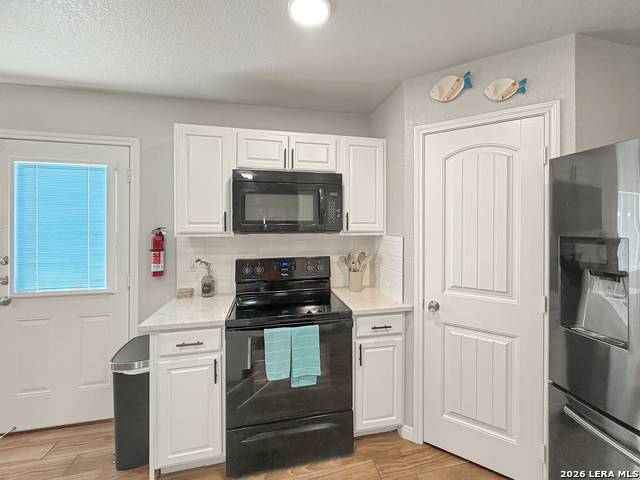 Image 17 of 38 For 156 Deer Run