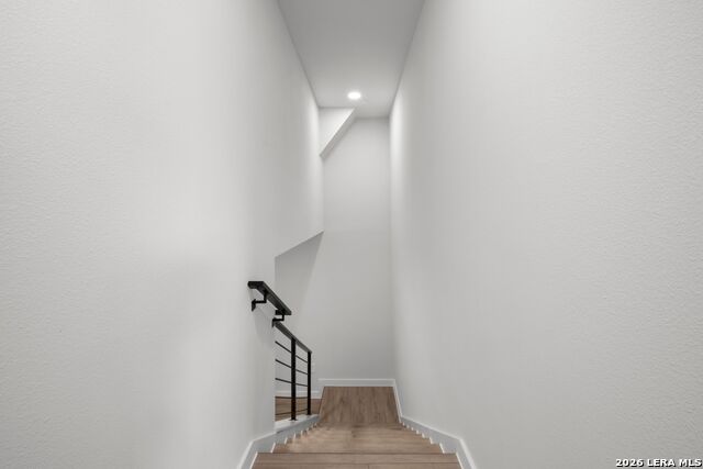 Image 16 of 45 For 634 Central Parkway  1211