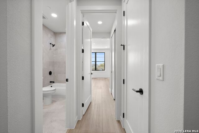 Image 21 of 45 For 634 Central Parkway  1211