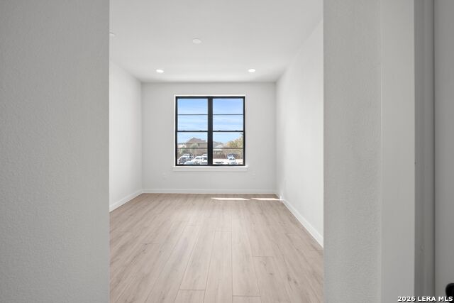 Image 22 of 45 For 634 Central Parkway  1211