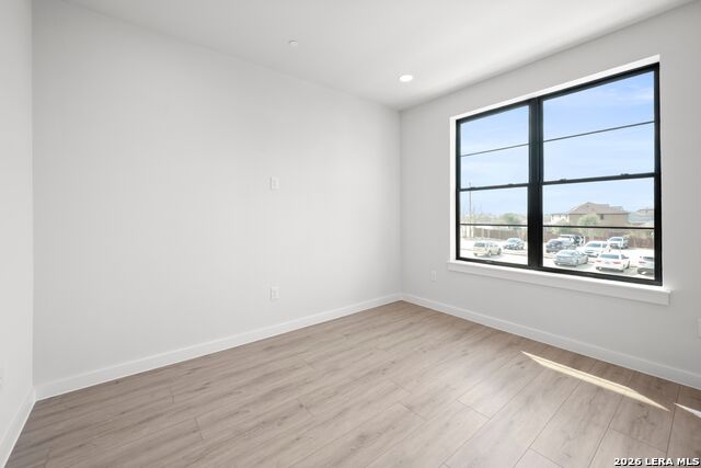 Image 23 of 45 For 634 Central Parkway  1211