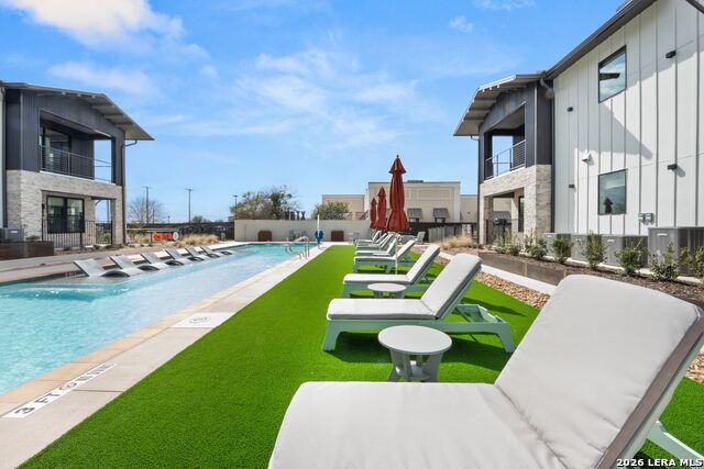 Image 33 of 45 For 634 Central Parkway  1211