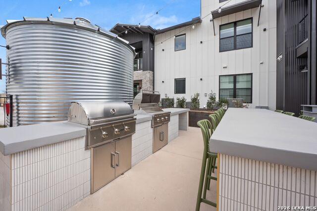 Image 34 of 45 For 634 Central Parkway  1211