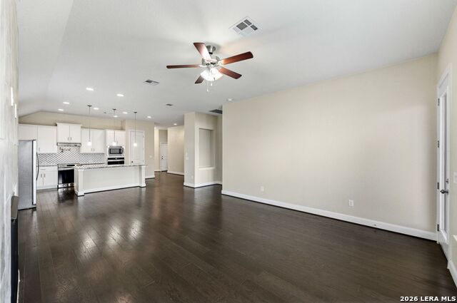 Image 8 of 64 For 31846 Acacia Vista