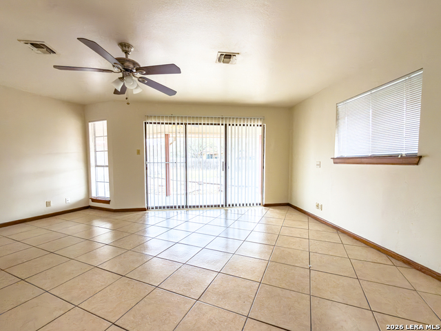 Image 13 of 36 For 7306 Hidden Hills N