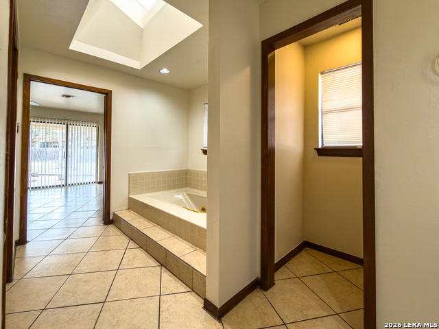 Image 20 of 36 For 7306 Hidden Hills N