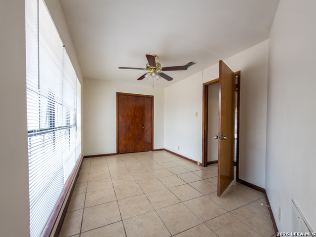 Image 21 of 36 For 7306 Hidden Hills N