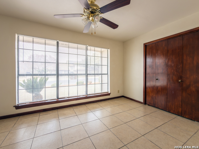 Image 23 of 36 For 7306 Hidden Hills N