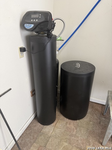 Image 30 of 36 For 7306 Hidden Hills N