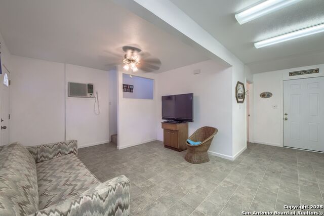 Image 5 of 26 For 1108 Pebble Beach Dr Nw