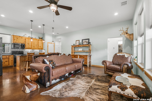 Image 13 of 71 For 585 English Hollow