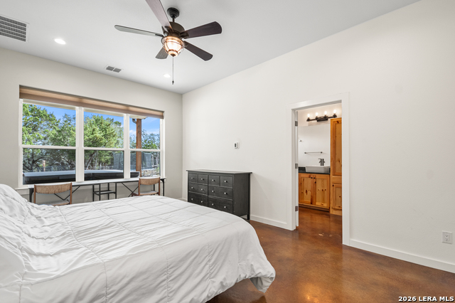 Image 24 of 71 For 585 English Hollow