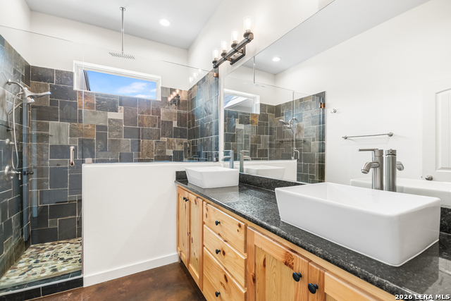 Image 26 of 71 For 585 English Hollow