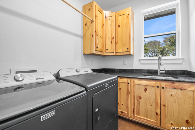 Image 32 of 71 For 585 English Hollow