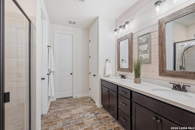 Listing photo id 9 for 2216 Bluestem