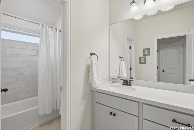 Listing photo id 18 for 2216 Bluestem