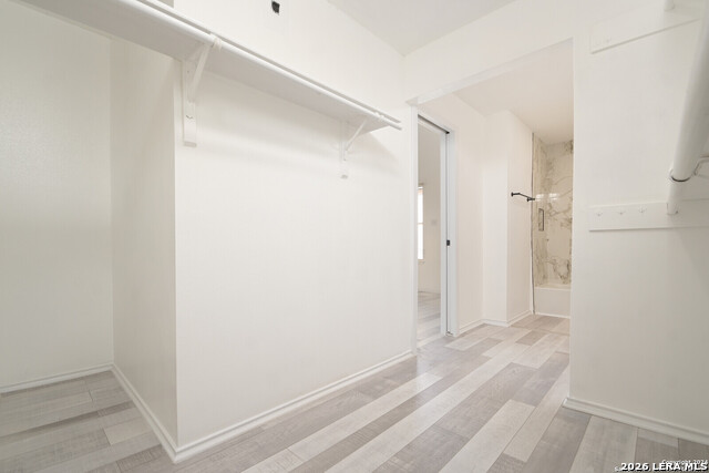 Image 10 of 10 For 10527 Perrin Beitel  D208