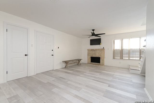 Image 3 of 10 For 10527 Perrin Beitel  D208