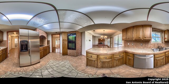 Listing photo id 8 for 3035 Laura Lee Way