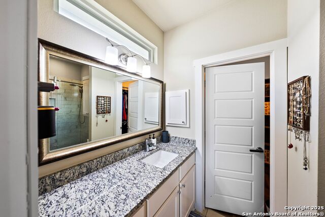 Image 16 of 28 For 412 Natalen  