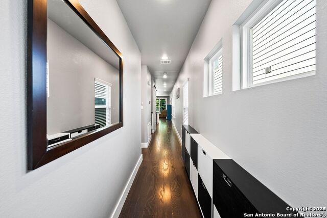 Image 4 of 28 For 412 Natalen  