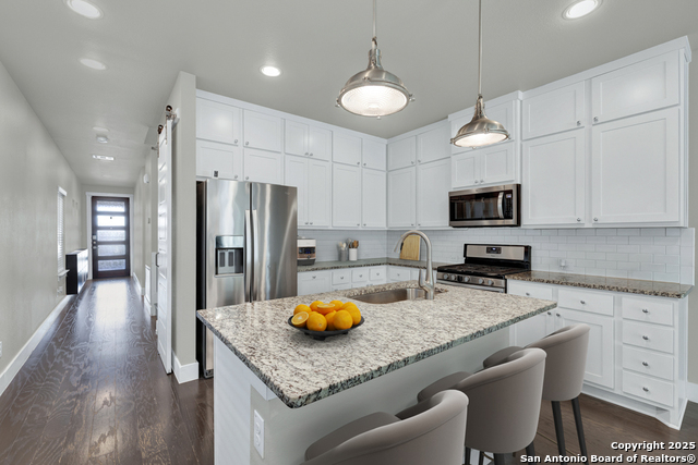 Image 5 of 28 For 412 Natalen  