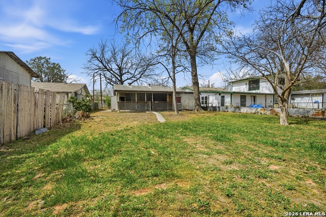 Image 11 of 12 For 2002 Amerada