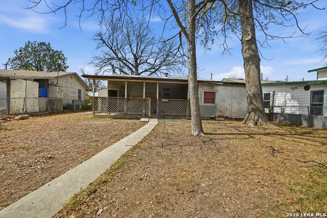 Image 12 of 12 For 2002 Amerada