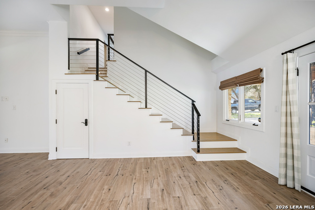 Image 14 of 50 For 1001 Lakeshore