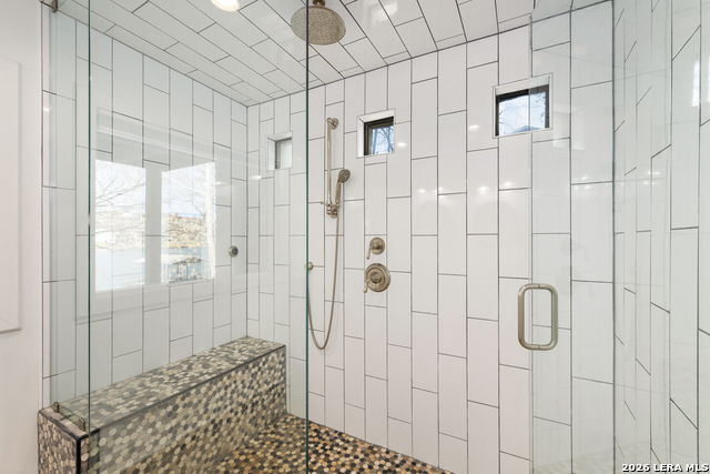 Image 27 of 50 For 1001 Lakeshore