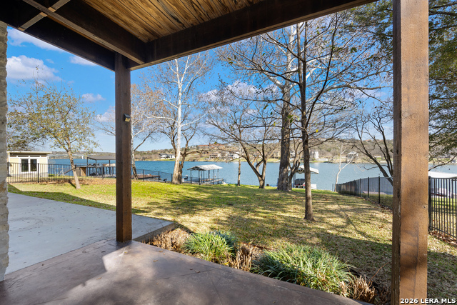 Image 29 of 50 For 1001 Lakeshore