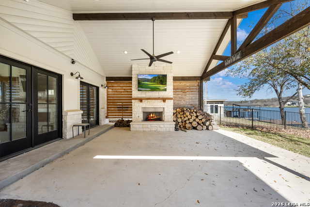 Image 4 of 50 For 1001 Lakeshore