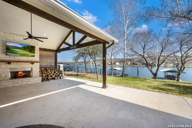 Image 5 of 50 For 1001 Lakeshore