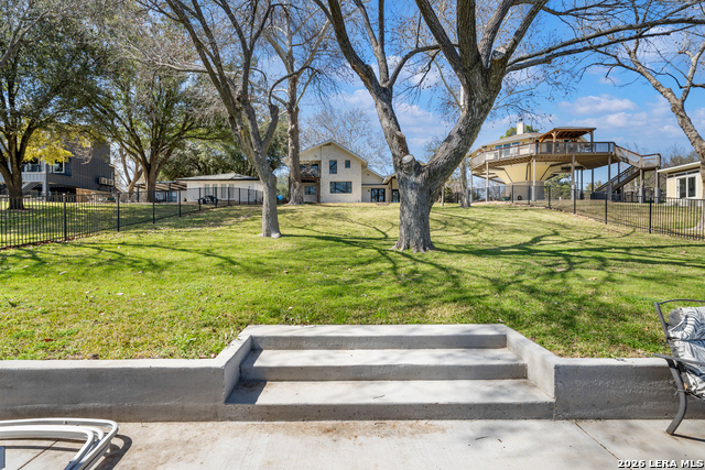 Image 8 of 50 For 1001 Lakeshore