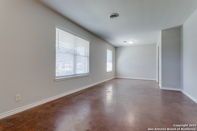 Image 2 of 12 For 3107 Leyte St