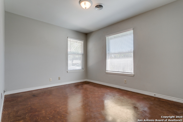 Image 7 of 12 For 3107 Leyte St