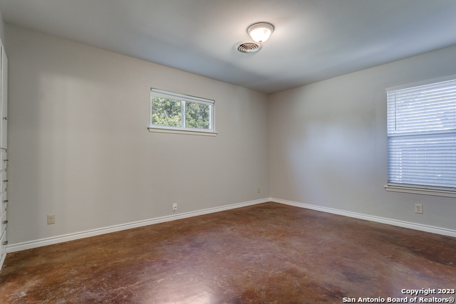 Image 9 of 12 For 3107 Leyte St