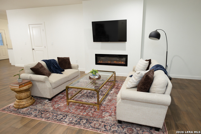 Image 2 of 21 For 2215 Lake Louise