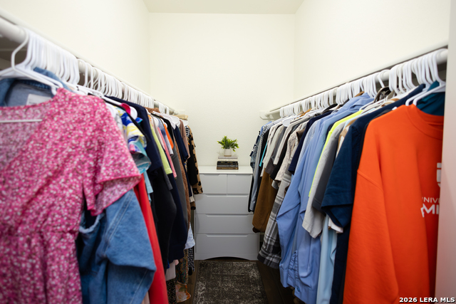 Image 9 of 21 For 2215 Lake Louise