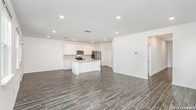 Image 2 of 10 For 4306 Admirals Bend