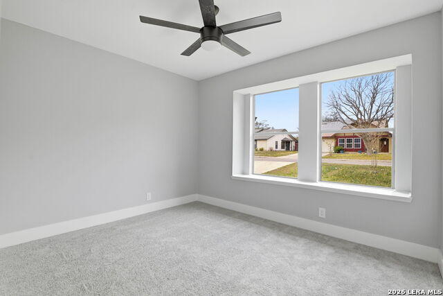 Image 18 of 23 For 5446 Vista Trl