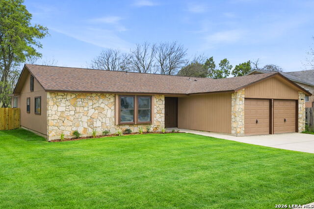 Image 2 of 23 For 5446 Vista Trl