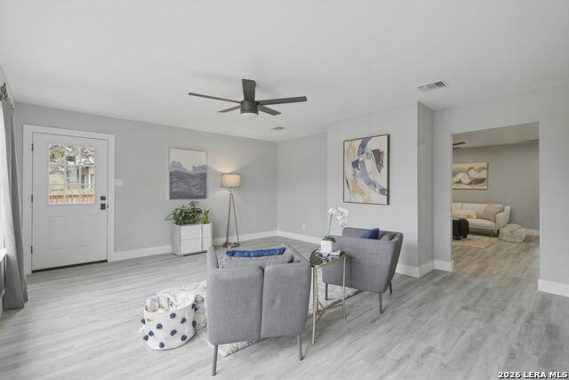 Image 4 of 23 For 5446 Vista Trl