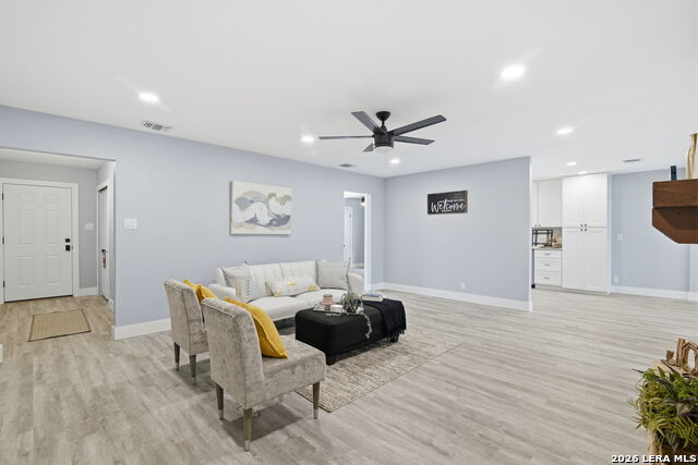 Image 8 of 23 For 5446 Vista Trl